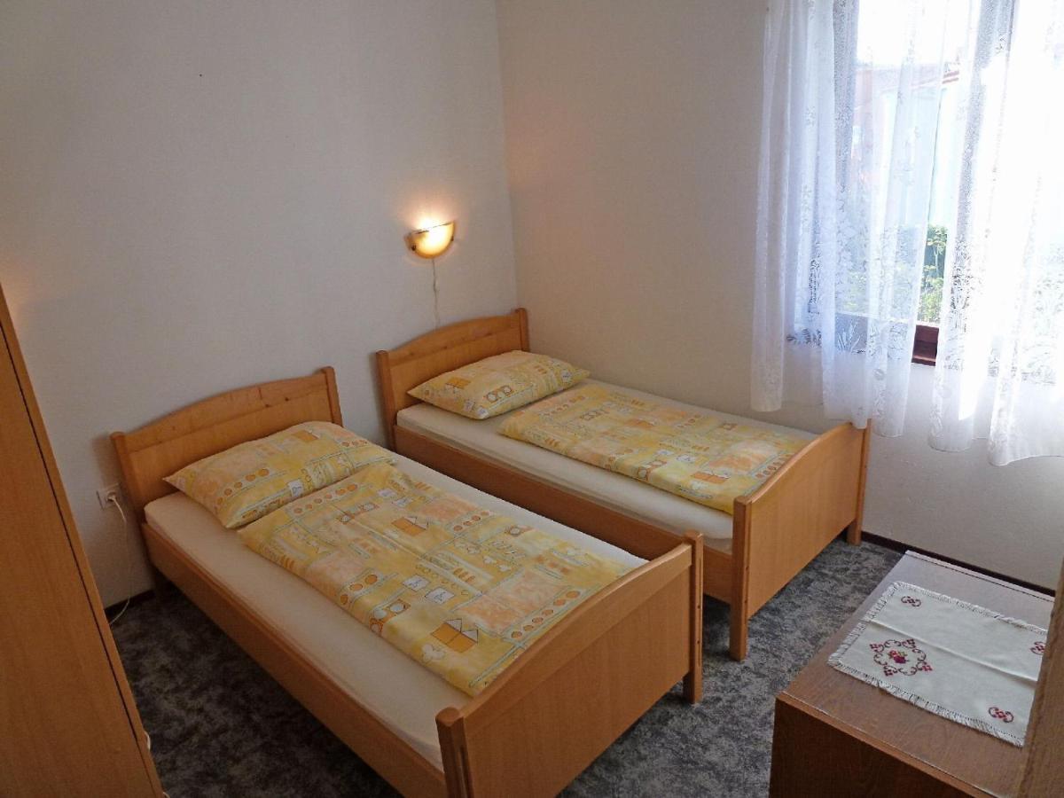 Apartment Milica Njivice Kültér fotó